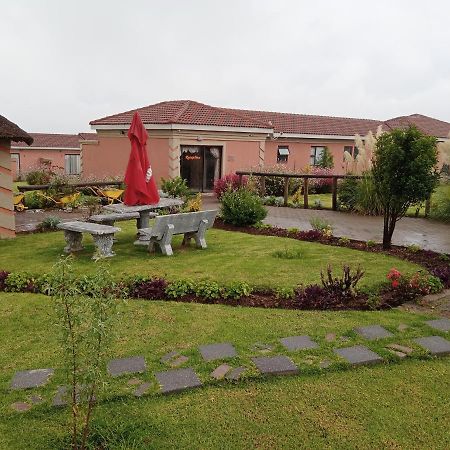 Twilight Breeze Lodge Phuthaditjhaba Exterior foto